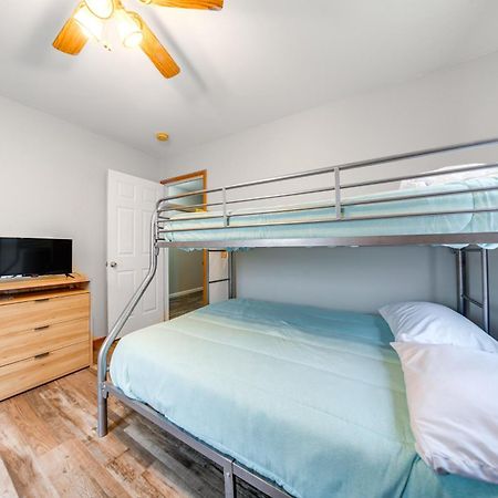 Family-Friendly Hideaway Near Presque Isle! Erie Exterior foto