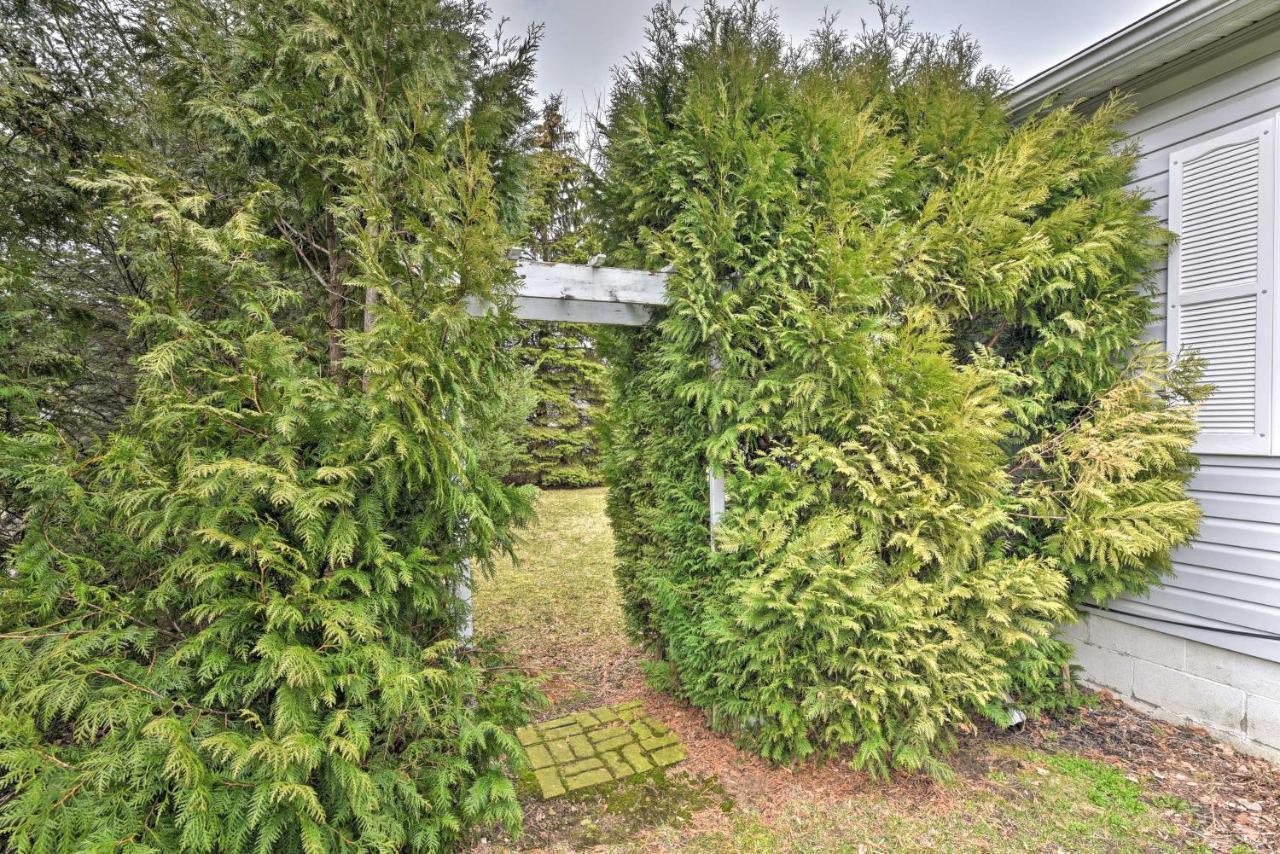 Family-Friendly Hideaway Near Presque Isle! Erie Exterior foto