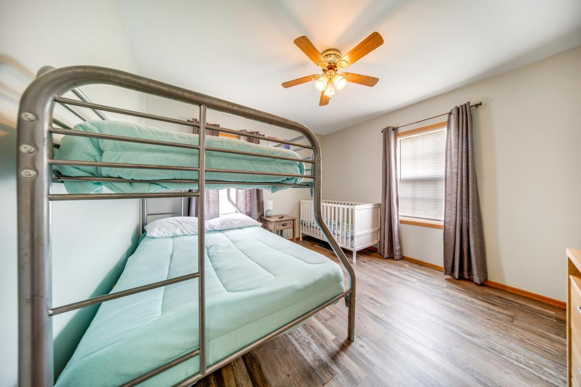Family-Friendly Hideaway Near Presque Isle! Erie Exterior foto