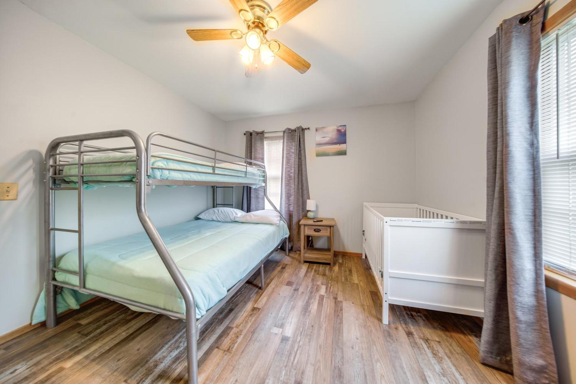 Family-Friendly Hideaway Near Presque Isle! Erie Exterior foto